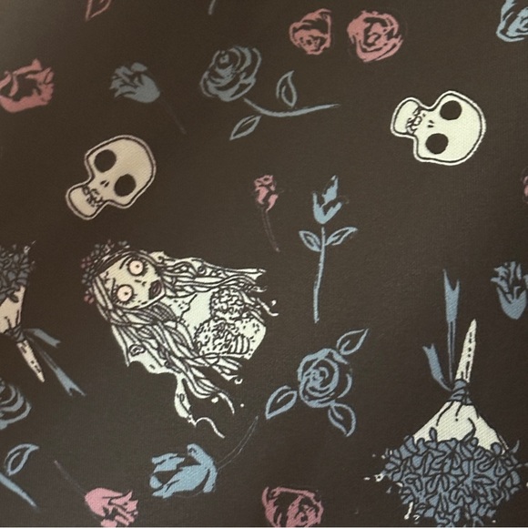 The Corpse Bride skirt, size XL junior’s. Classic skater skirt with pockets - Picture 10 of 11